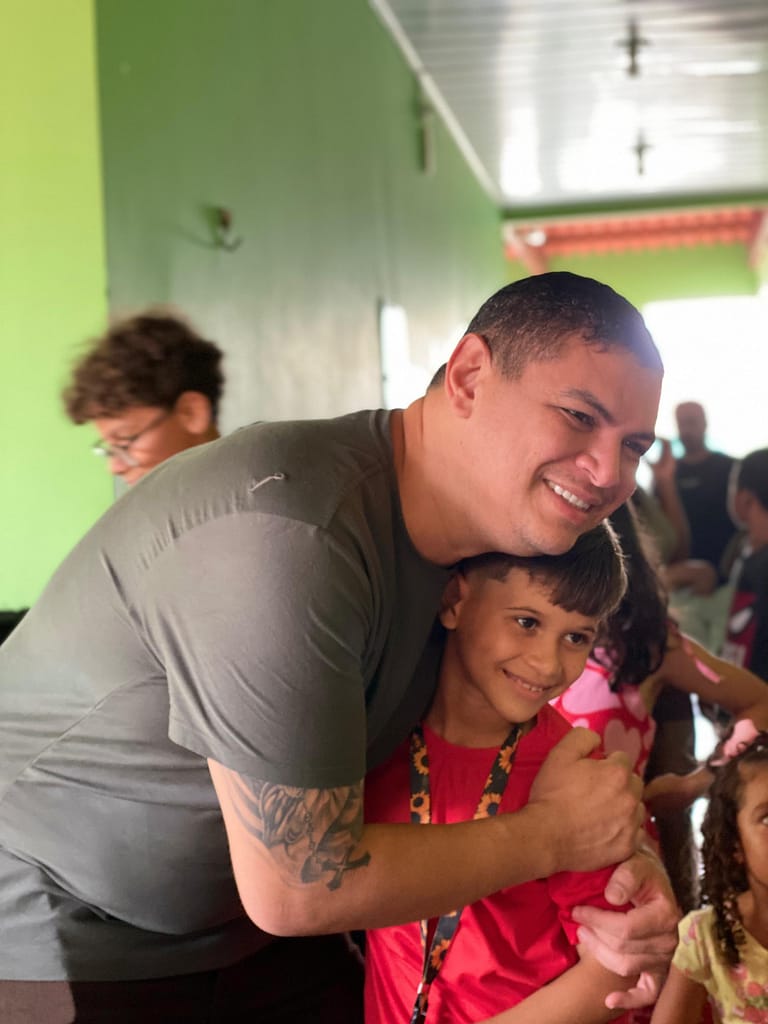 IMG-20251213-WA0381-1-768x1024 Cartinhas do Tio Pablo transforma sonhos em realidade em comunidades de Sena Madureira