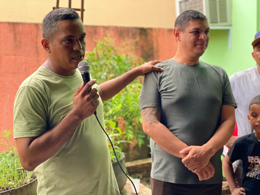 IMG-20251213-WA0385-1-1024x768 Cartinhas do Tio Pablo transforma sonhos em realidade em comunidades de Sena Madureira