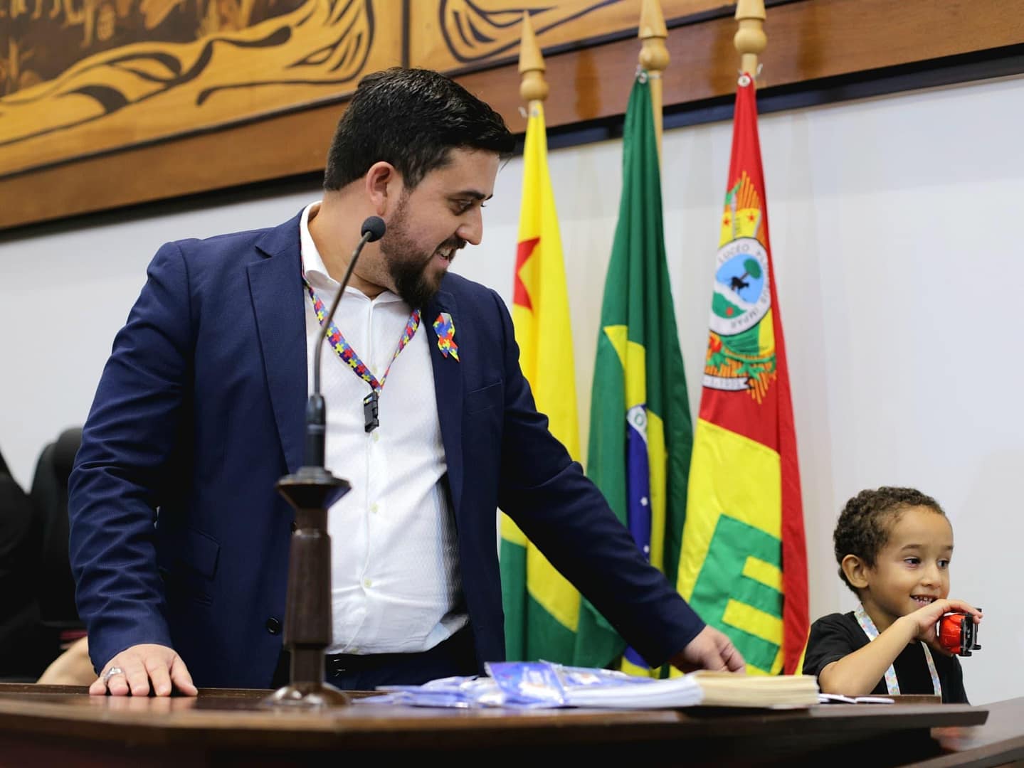 SESSAO-SOLENE-AUTISMO-4- Entre lágrimas e aplausos, Deputado Tio Pablo preside sessão solene que destaca desafios e avanços na causa Autista